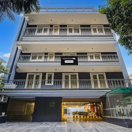 Super Townhouse Oak Udyog Vihar Ξενοδοχείο Γκουργκάον Εξωτερικό φωτογραφία